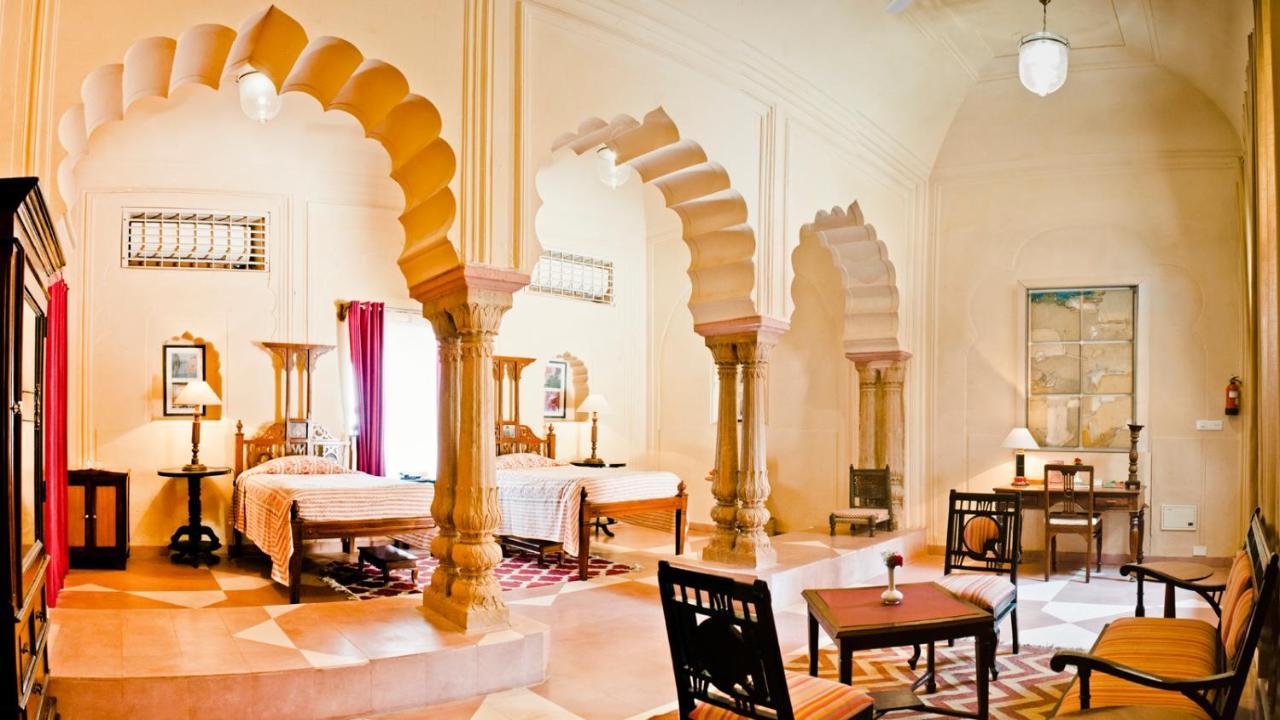 Neemrana'S - Tijara Fort Palace Exterior photo